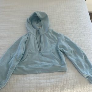 Lululemon cropped scuba